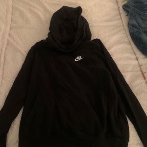 Women’s medium Nike sweatshirt!!